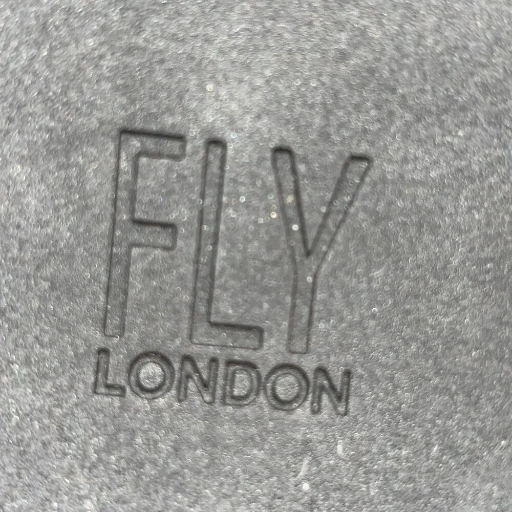 FLY LONDON TULL PLATFORM SANDALS in TAUPE/NUDE & BLACK - LIKE NEW - SIZE 39